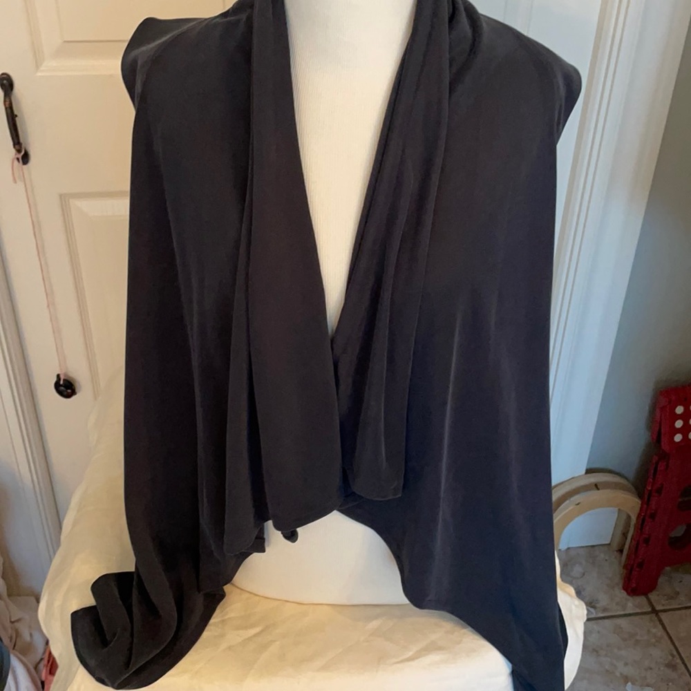 Calia by Carrie Underwood open vest